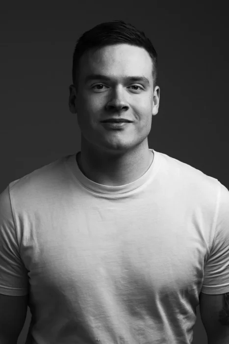 Arion - Heildsala - Portrait - 2 - Medium